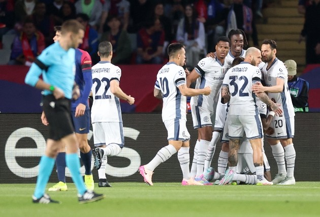 Các cầu thủ Inter Milan thi đấu nỗ lực trên sân khách trước đối thủ mạnh