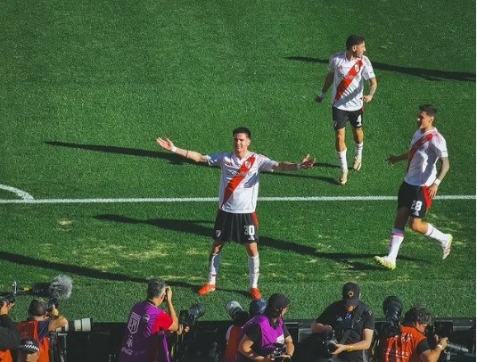 Franco Mastantuono, tài năng trẻ River Plate, được cho là ưu tiên chuyển đến Real Madrid.
