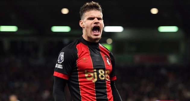Hậu vệ trái Milos Kerkez là mục tiêu chuyển nhượng của Liverpool