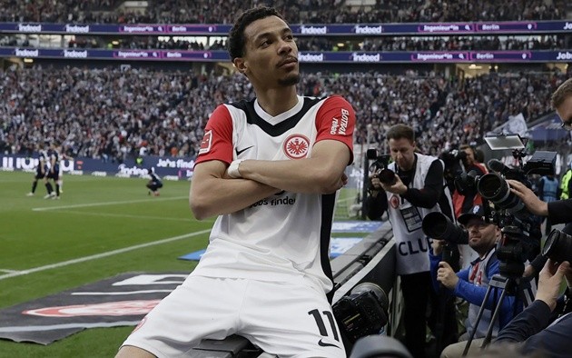 Hugo Ekitike gây ấn tượng trong màu áo Frankfurt hè 2025