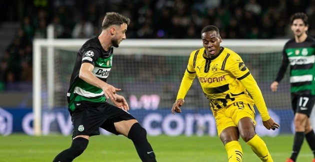 Jamie Bynoe-Gittens trong màu áo Dortmund - mục tiêu tiềm năng của Arsenal