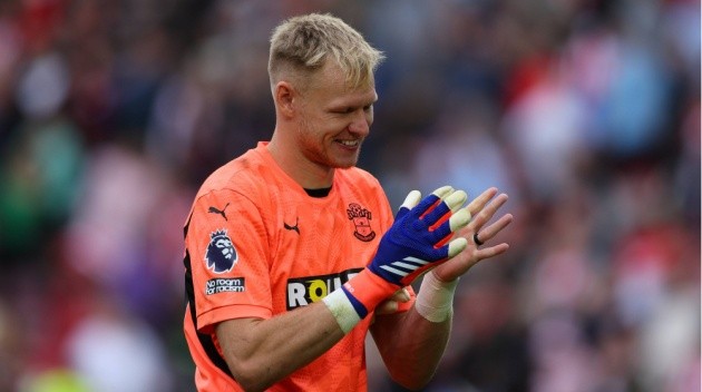 Thủ thành Aaron Ramsdale trong màu áo Southampton thi đấu chắc chắn