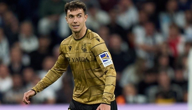 Tiền vệ Martin Zubimendi của Real Sociedad mục tiêu chuyển nhượng Arsenal