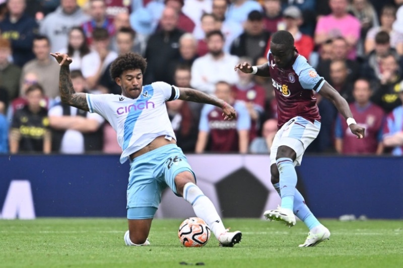 Aston Villa đối đầu Crystal Palace trong trận đấu Ngoại hạng Anh căng thẳng